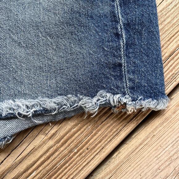 LOFT Women's Medium Wash Cut Off Jean Shorts Size 2 26" - Picture 4 of 9